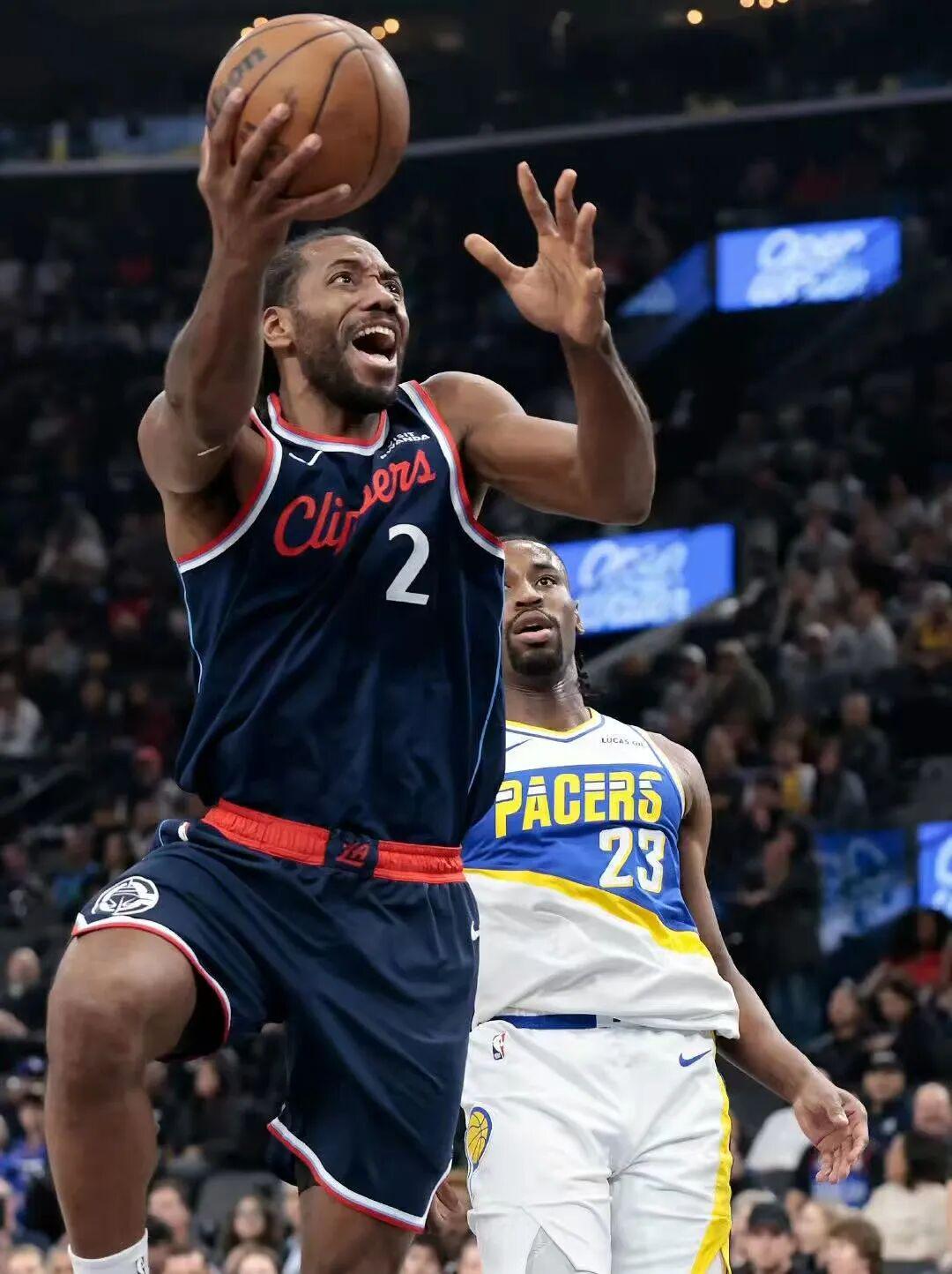 stake网站-疼到锤地！小卡新大腿伤了！3节29+8，快船直冲第8！