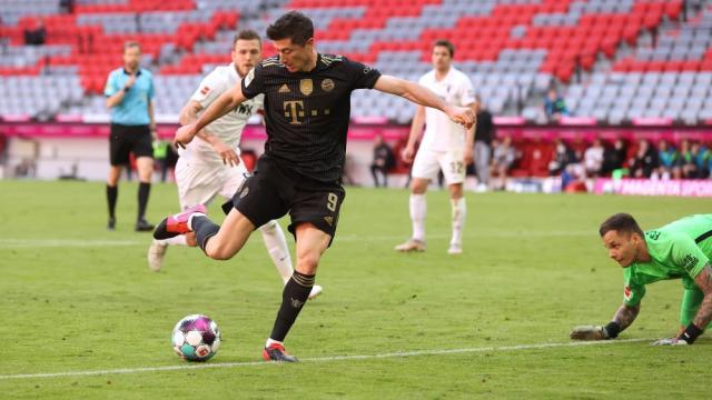 stake平台-最炸裂的破纪录时刻!“世一锋”在德甲还有何追求?